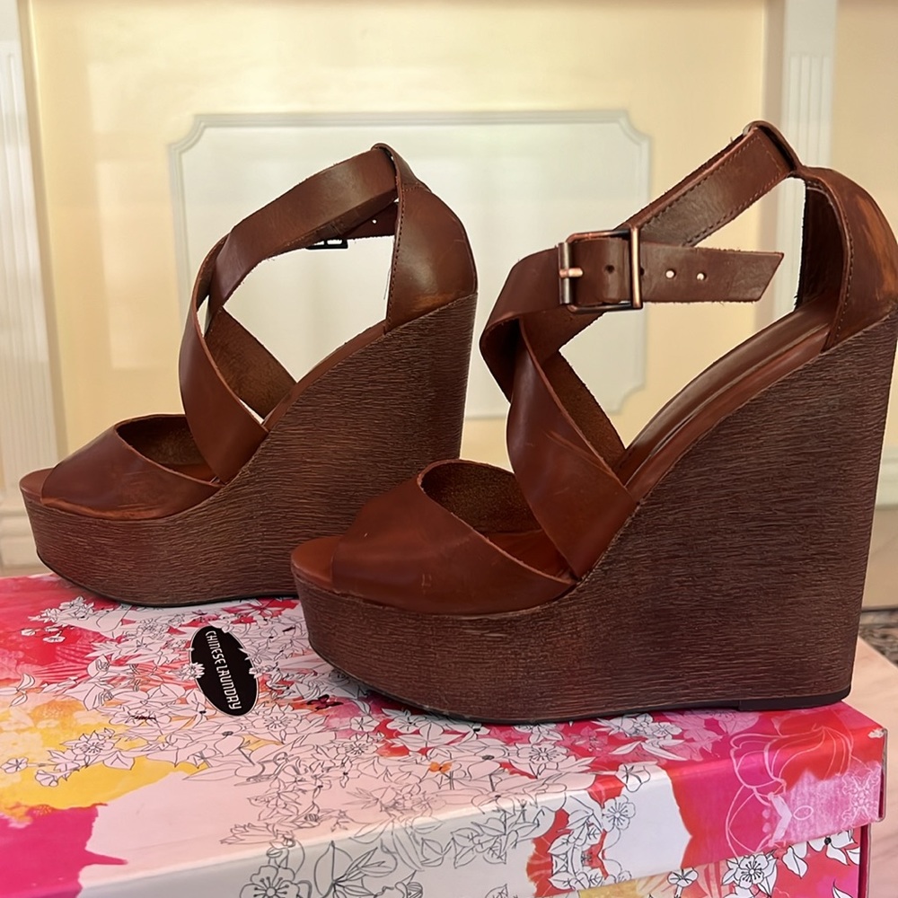 Chinese Laundry Leather Wedge Sandals – Cross Strap Platform Heels (8.5)